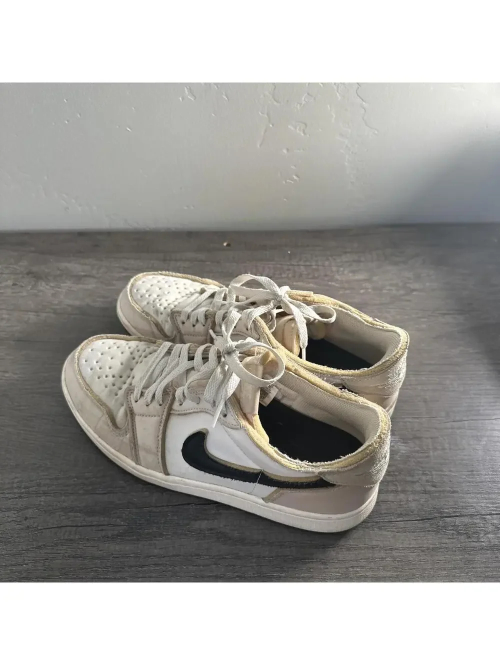 Air Jordan 1 Retro OG EX Low Coconut Milk Size 8.5